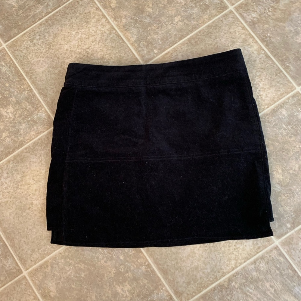 Forever21 black mini skirt
